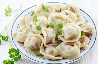 怎么煮饺子才能让馅熟透，又不会煮破皮？